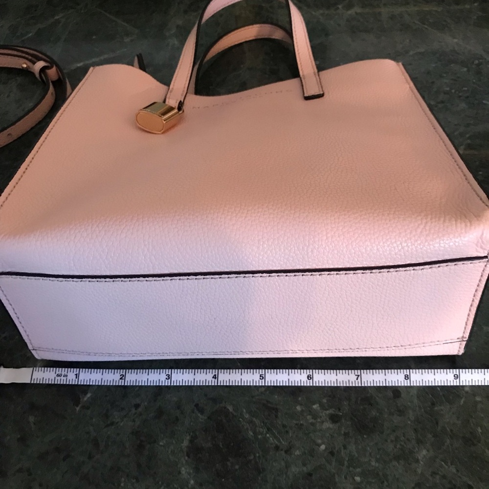 MARC JACOB CROSSBODY BAG WALLET AND PINK POMPOM TAG WITH WALLET BAG TAG LOST - Picture 8 of 17